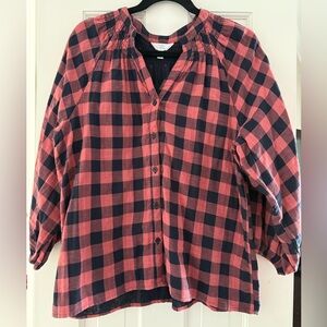 Time and Tru Women's Button Down Top w/Puff Sleeves
Size Large